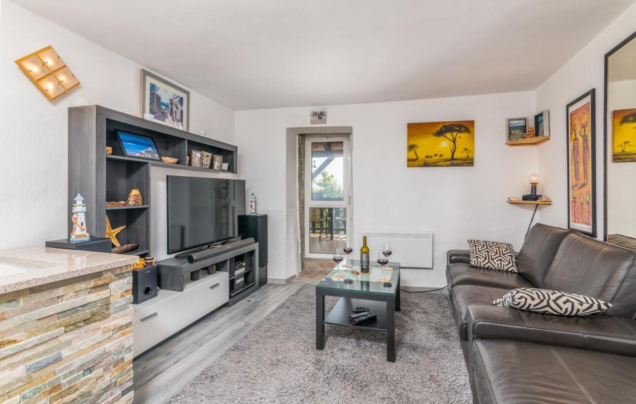 Apartamento Stone House Knez Vrbnik Exterior foto