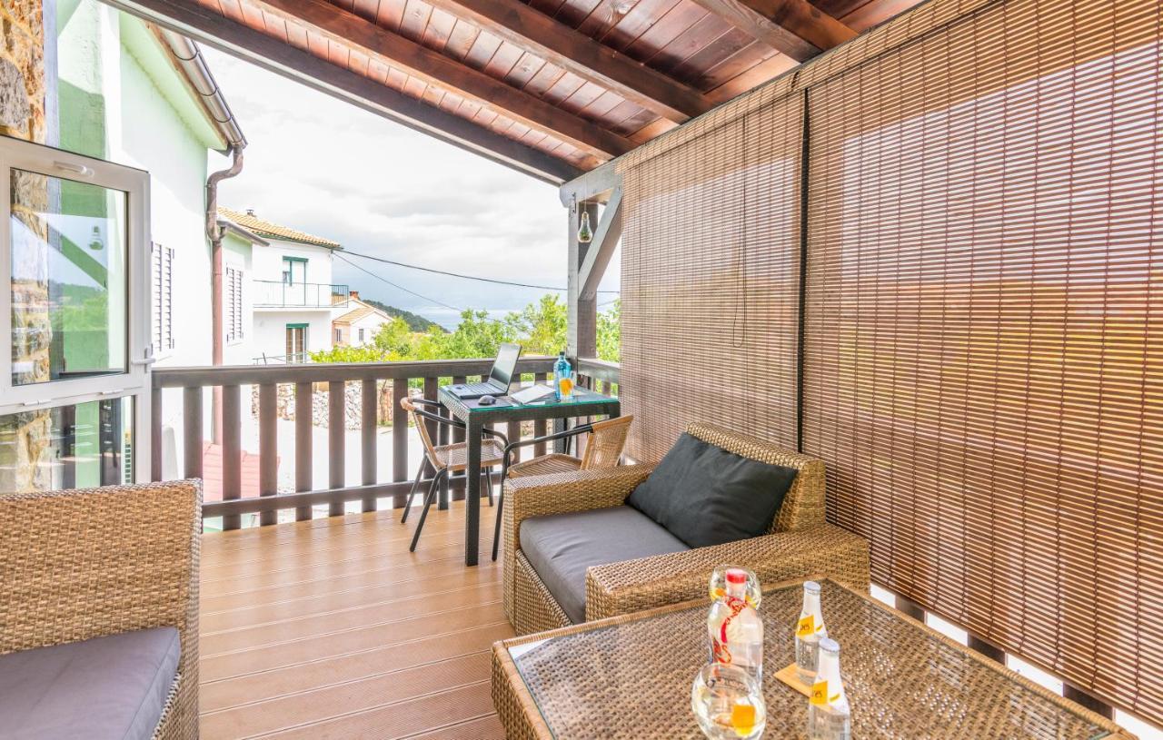 Apartamento Stone House Knez Vrbnik Exterior foto