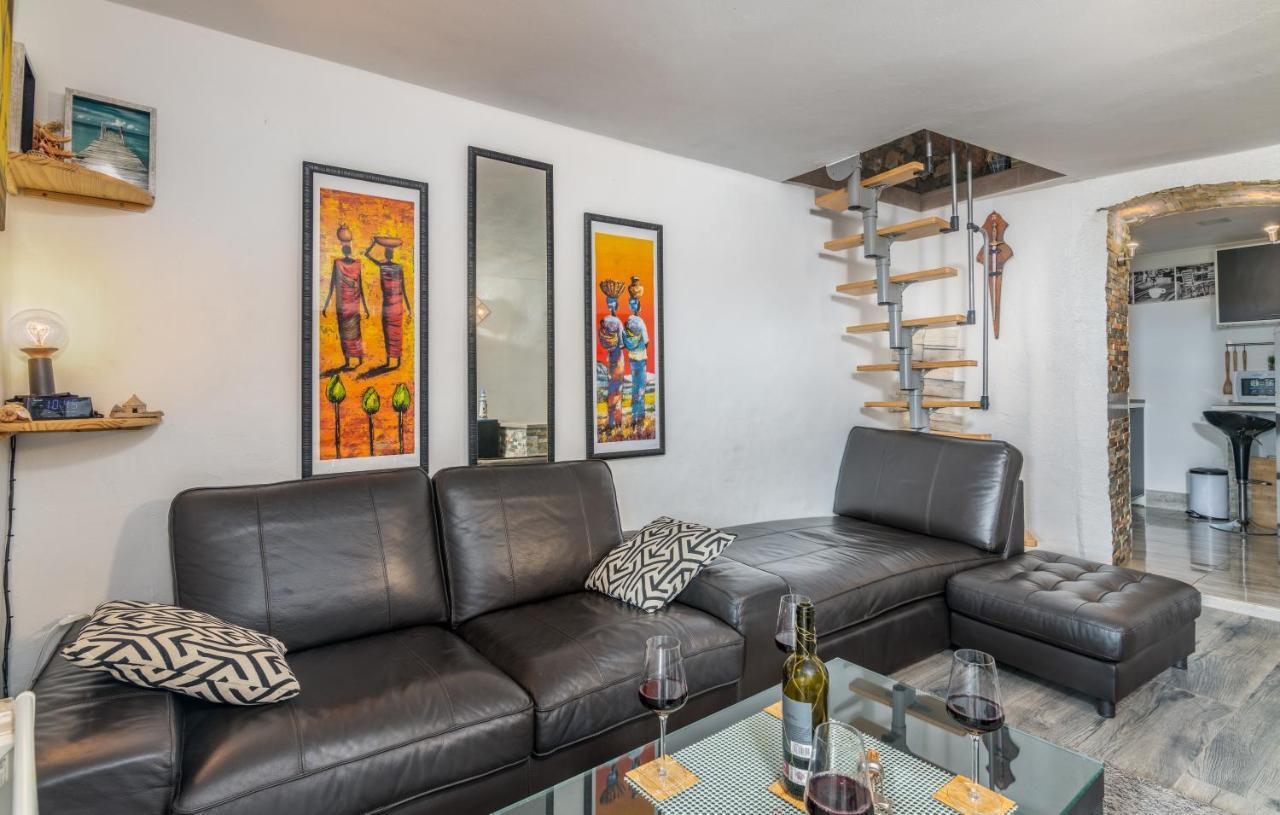 Apartamento Stone House Knez Vrbnik Exterior foto